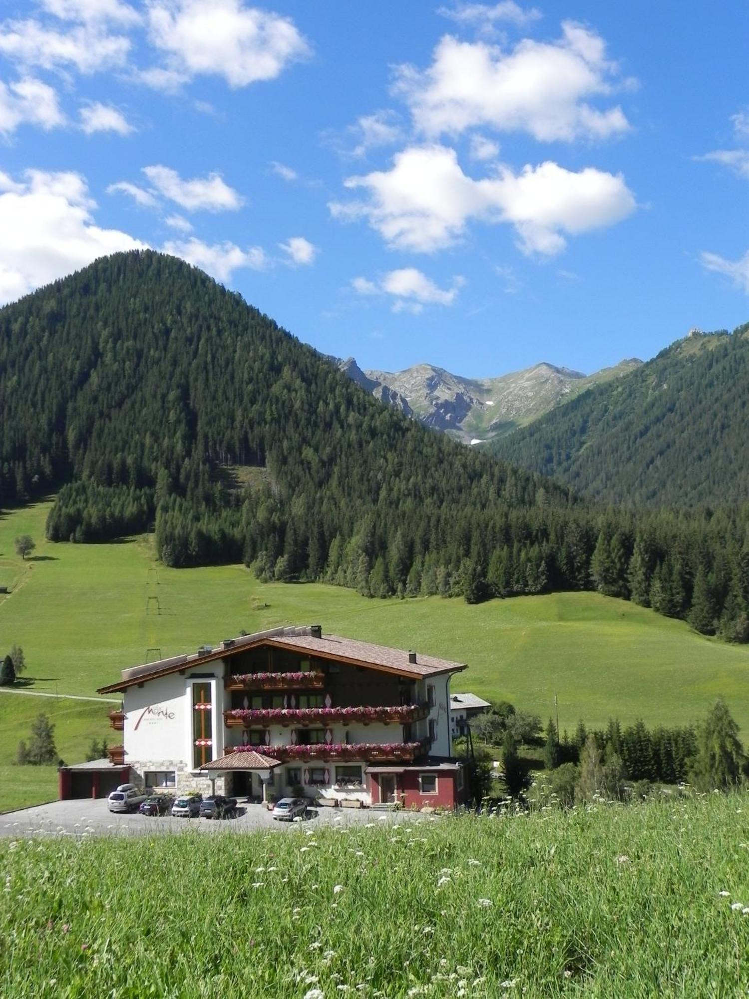 Aparthotel Garni Monte Kartitsch Exteriör bild